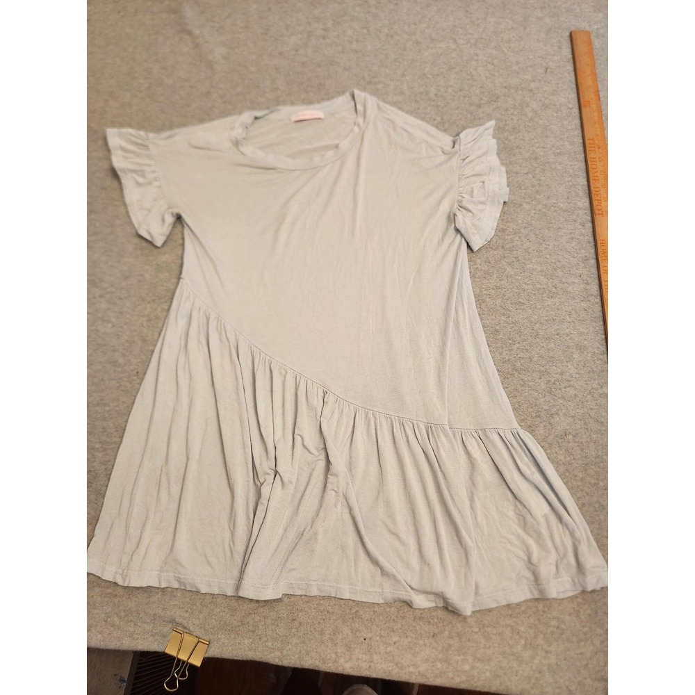 Christina Lynn's Shirt Womens Small Gray Asymmetrical‎ Ruffle Hem Flutter Sleeve